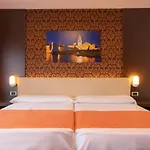 Hotel Rio Ucero