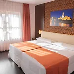 Rio Ucero Hotel 3*