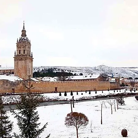 فندق Rio Ucero