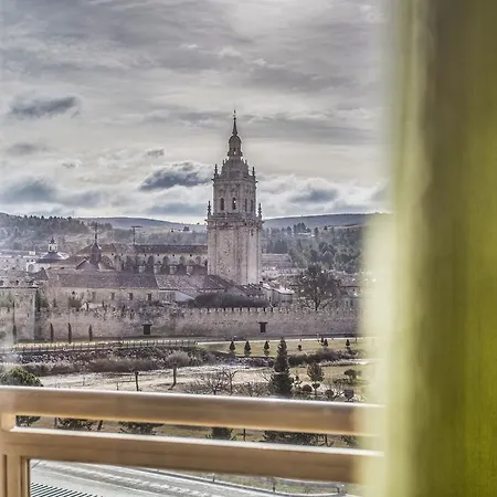 Rio Ucero אל בורגו דל אוסמה