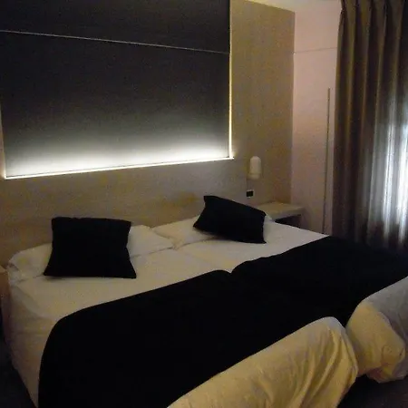 Rio Ucero Hotell El Burgo De Osma