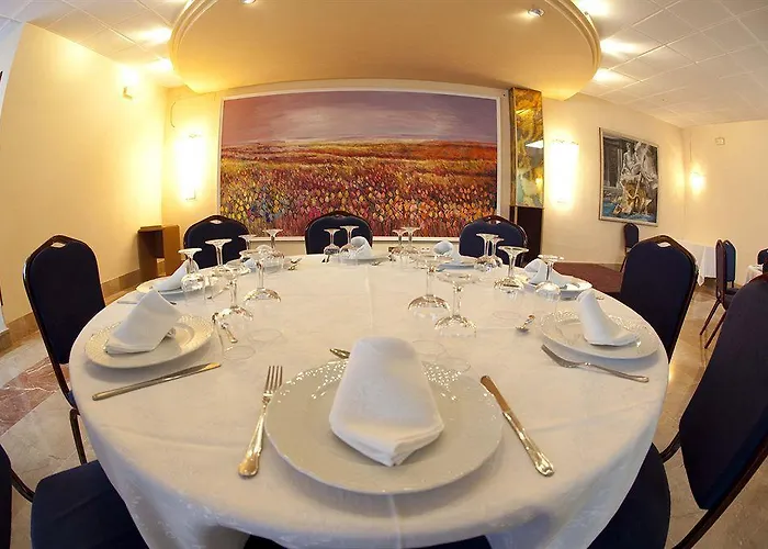 ホテル Rio Ucero エル・ブルゴ・デ・オスマ