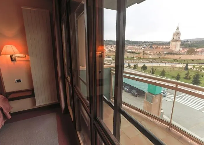 Rio Ucero 3* エル・ブルゴ・デ・オスマ